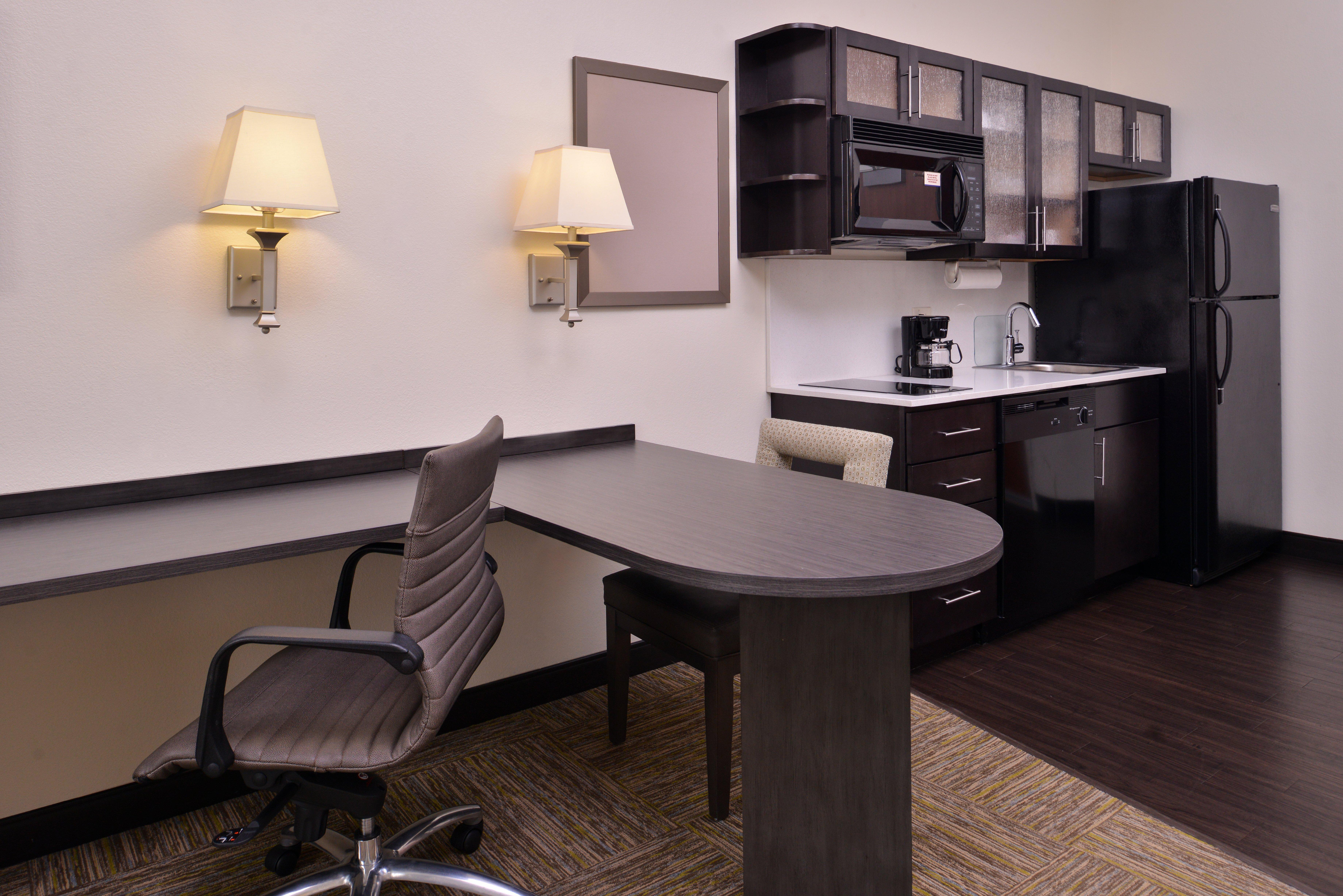 Candlewood Suites Terre Haute By Ihg Exterior foto