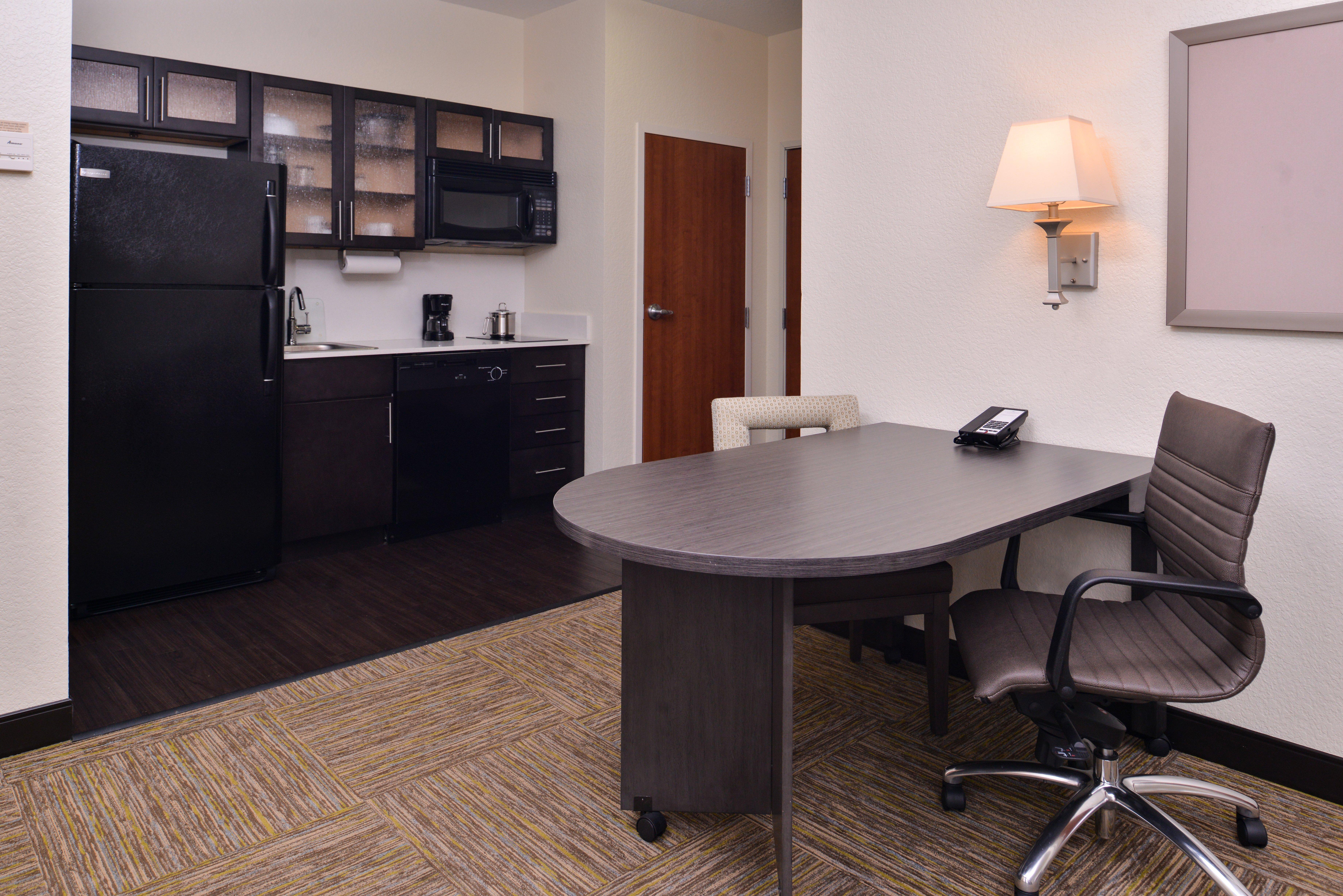 Candlewood Suites Terre Haute By Ihg Exterior foto