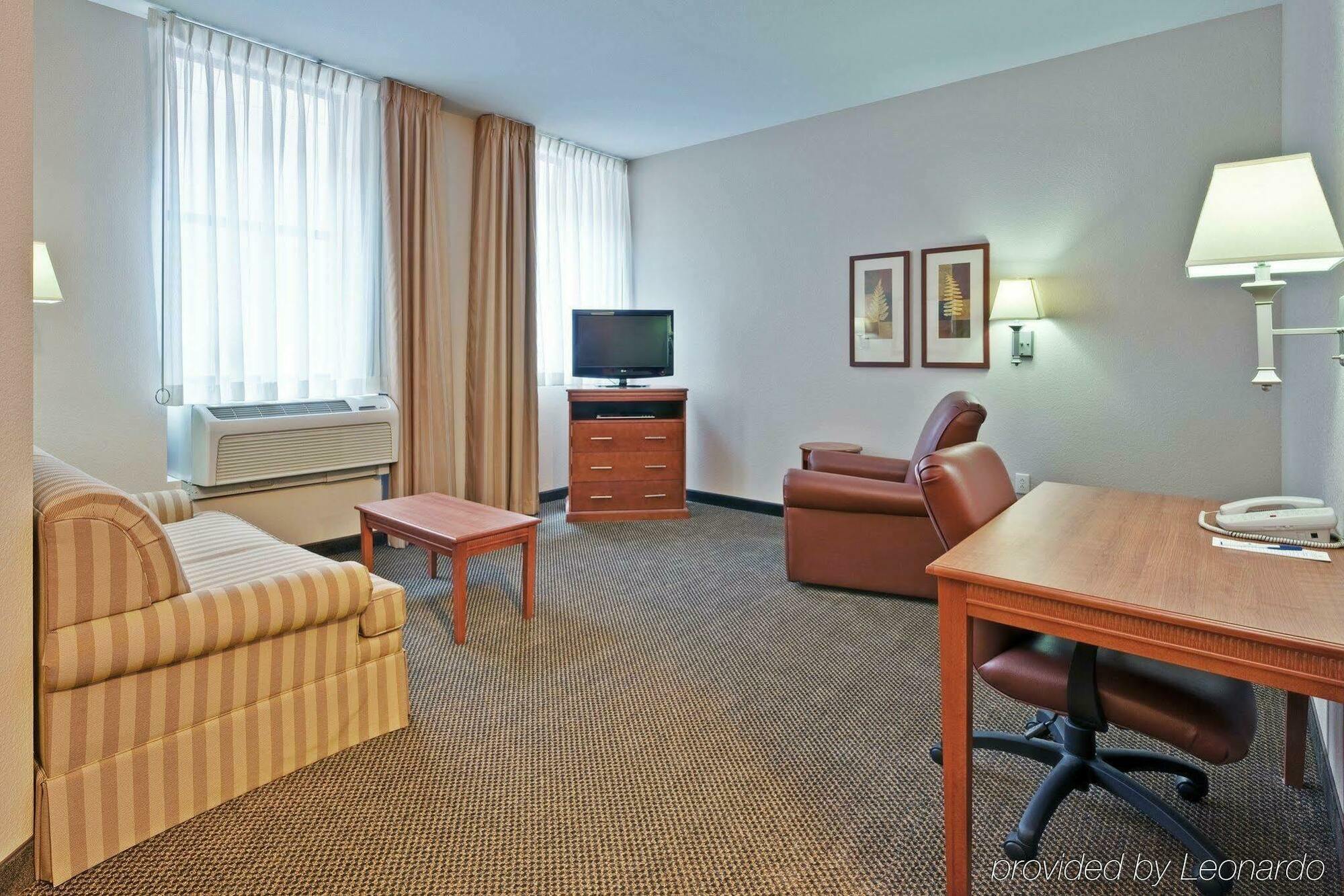 Candlewood Suites Terre Haute By Ihg Exterior foto